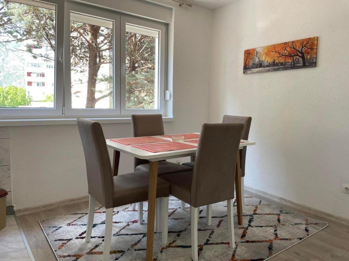 Apartment F&N Mostar Bagian luar foto