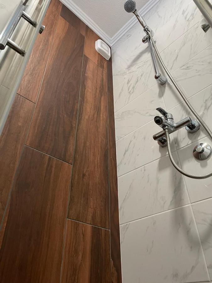 Apartment F&N Mostar Bagian luar foto